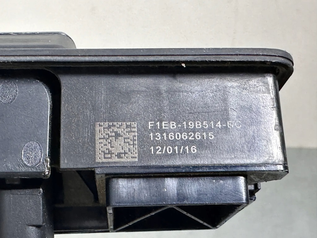 фото №7, Ford c-max ii 2016 ручка