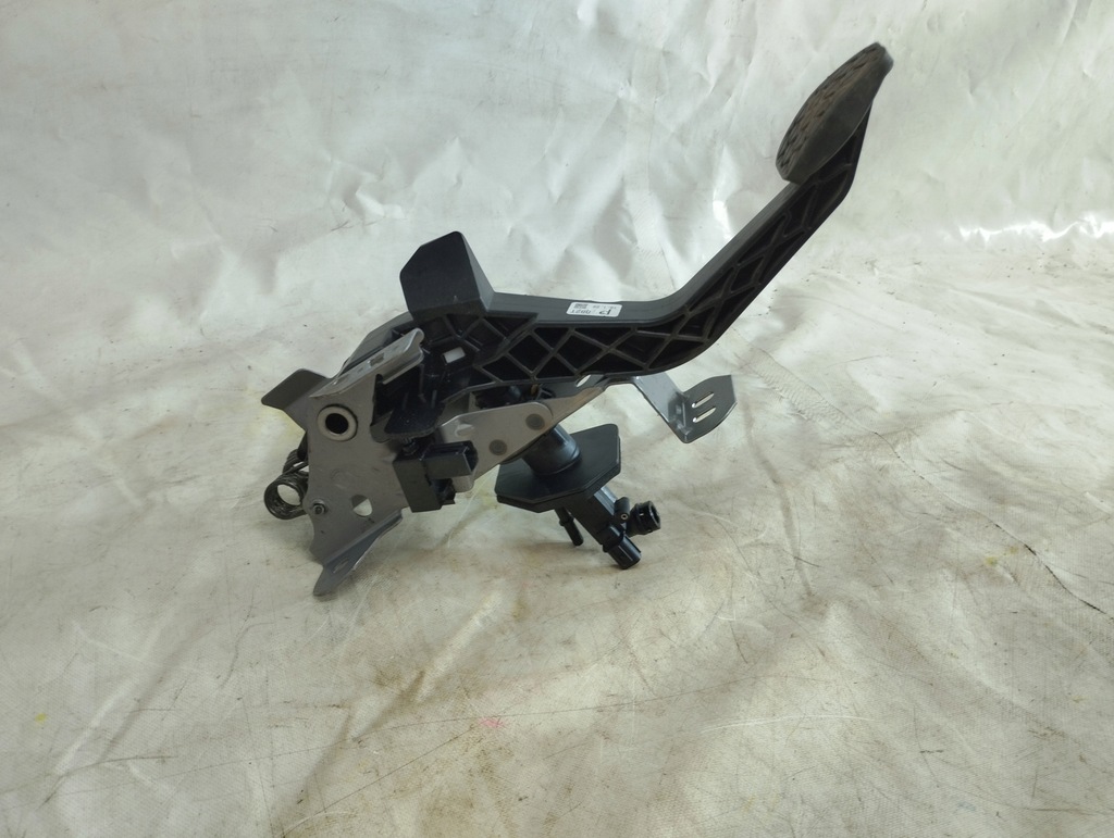 фото №1, Mazda cx3 15- педаль гальма db2t usa