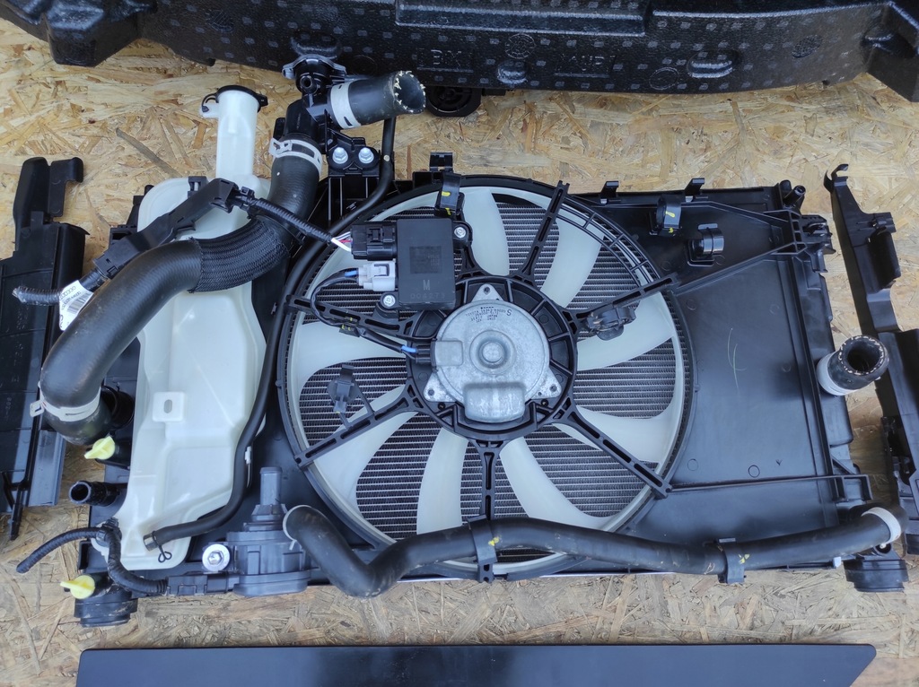 фото №9, Pas передній радіатор вентилятор lexus lbx