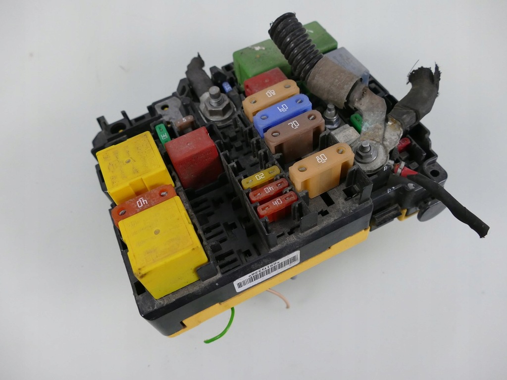 фото №1, Peugeot 208 gti lif 1.6 thp коробка запобіжників