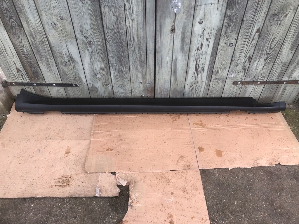 фото №9, Накладка порог правая сторона porsche taycan 9j1 9j1854886ok1