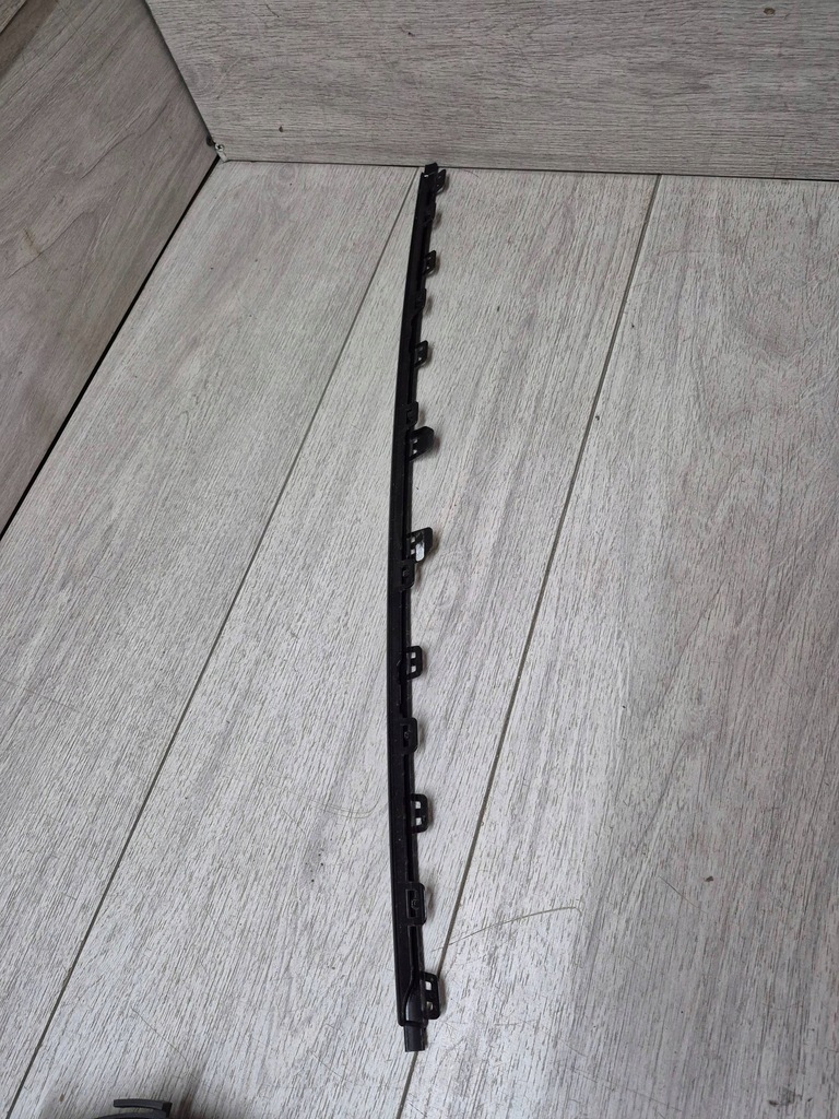 фото №6, 13014. mercedes eqa молдинг бампер перед a2438858101