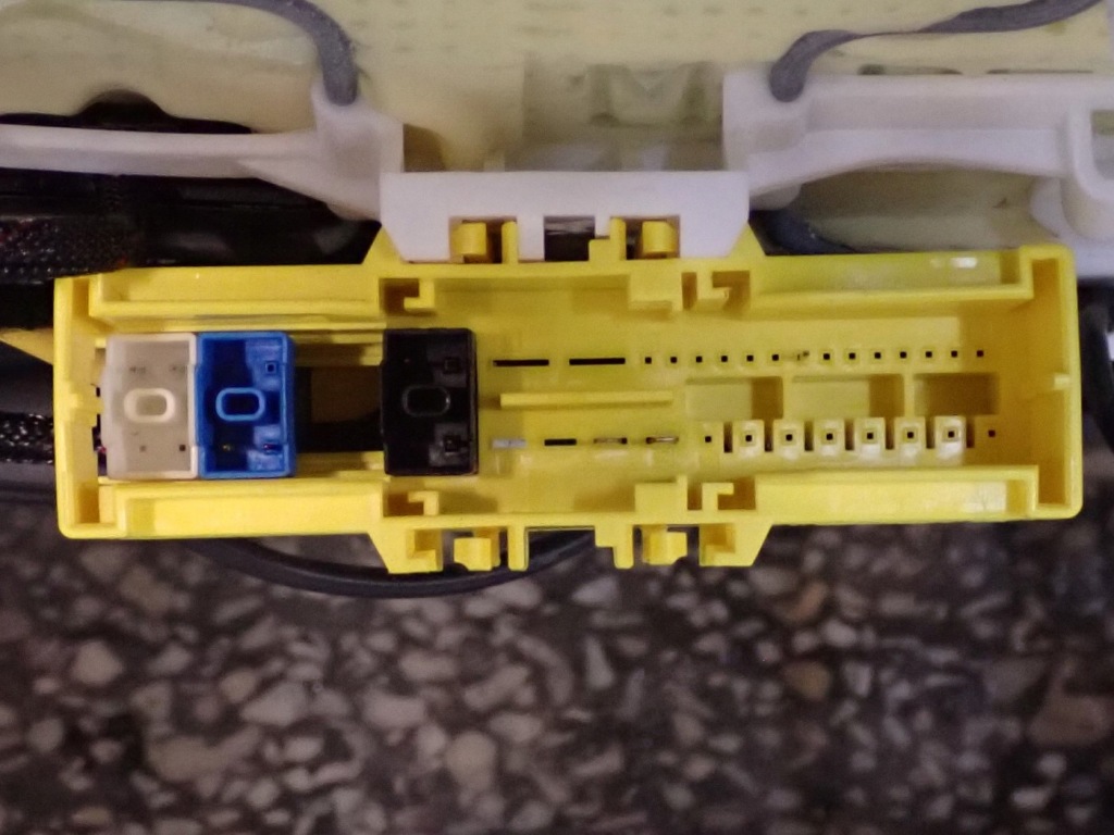 Комплект сидений европа оригинал  полукожа в хорошем состоянии mini one f56 21r Цена