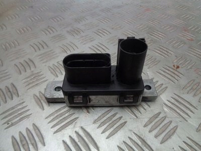 фото №1, Реле свеча накаливания volvo s60 v40 2.0d d4