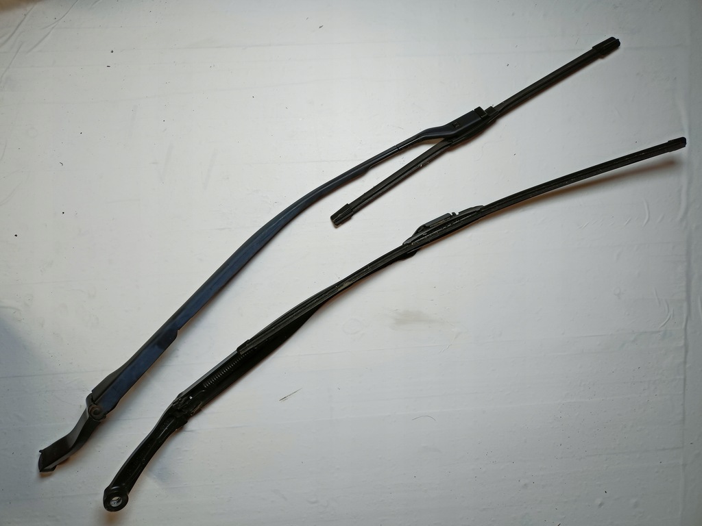 фото №1, Maserati ghibli 14+ важіль важелі двірник kpl.