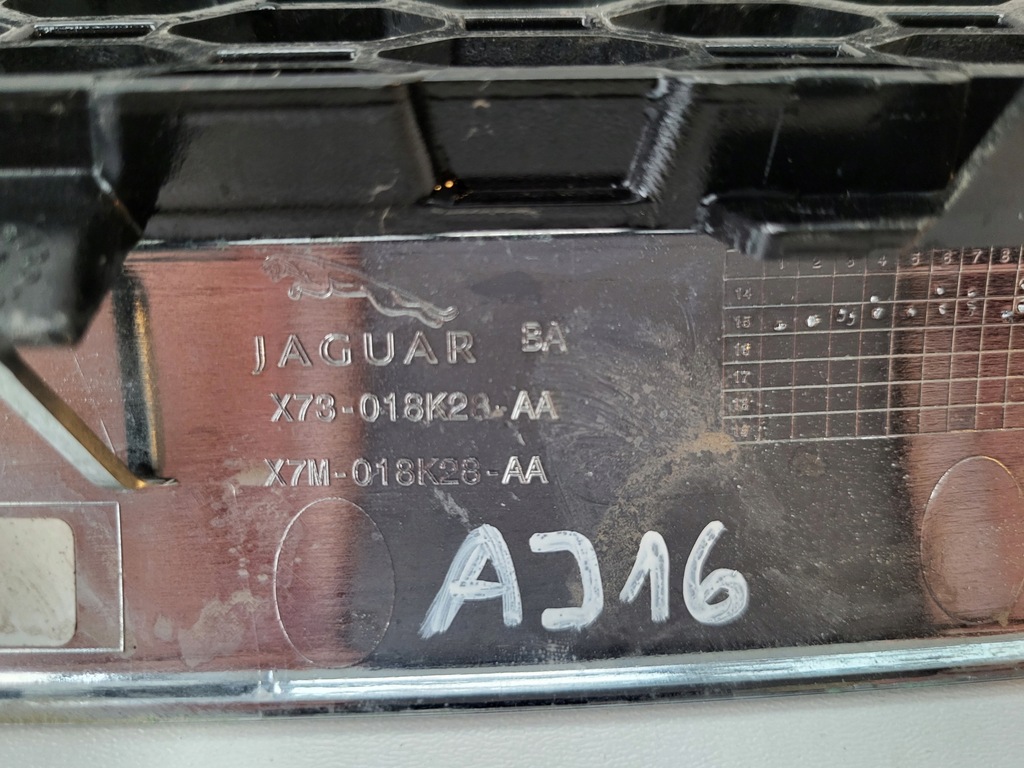 фото №6, Решітка радіатора решітка радіатора jaguar xe x760 заглушка pod радар x73-018k28-aa