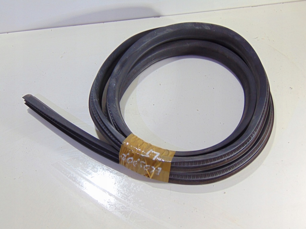 фото №1, Прокладка дверь левый задняя ford ecosport 12-17