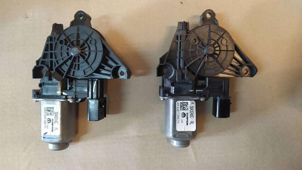 фото №1, Pacifica 17- моторчик подъёма стекло левый перед