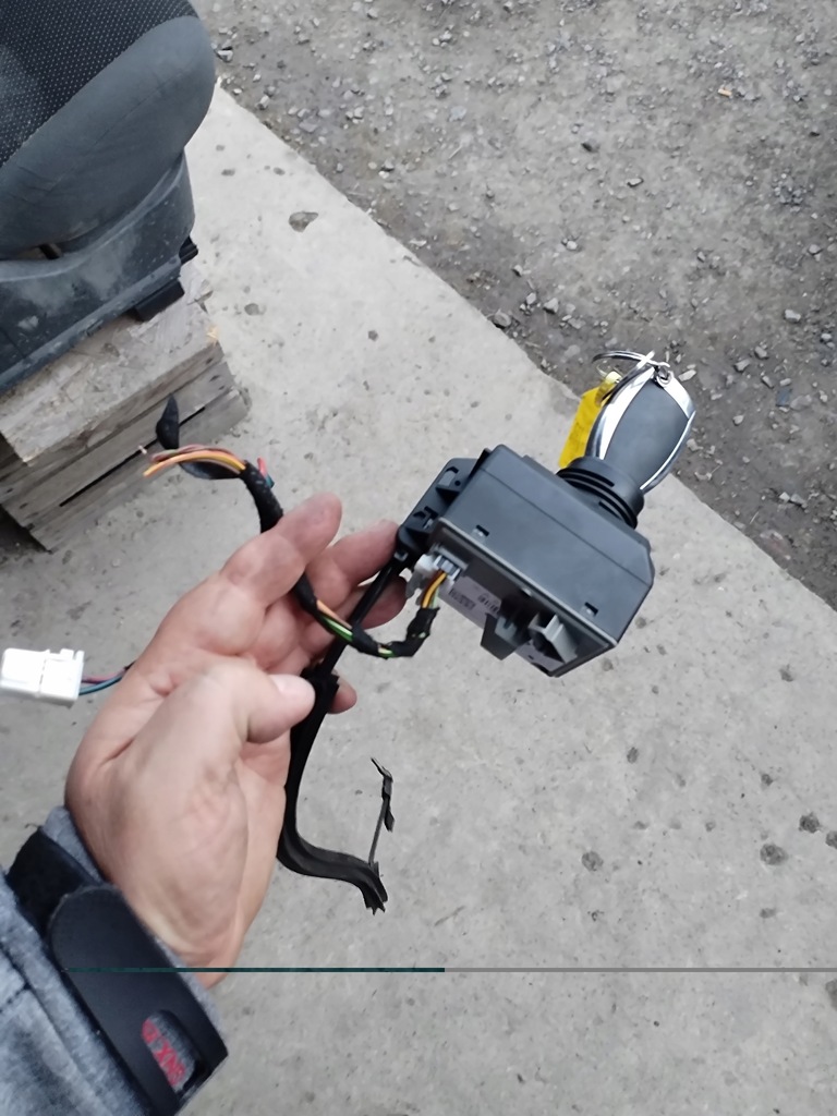 фото №1, Mercedes r172 w172 slk lift замок зажигания ключ w212