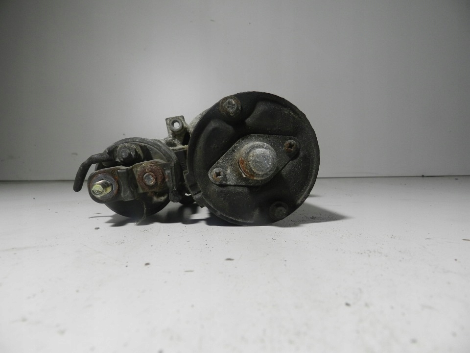 Стартер bosch mercedes 2.0 2.3 a0051510601 в Україні