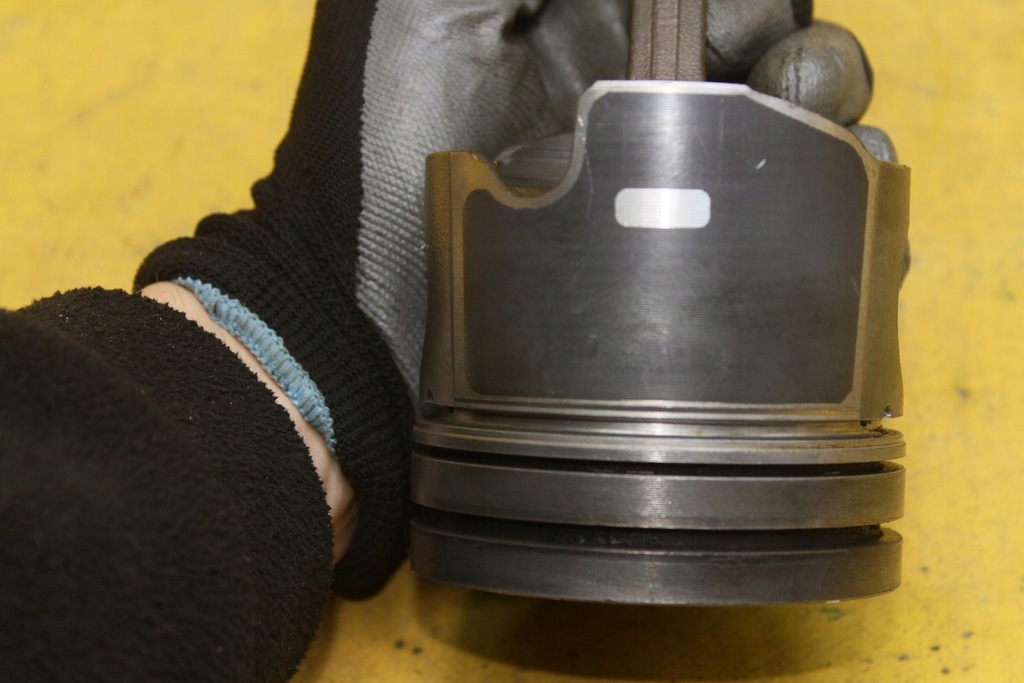 фото №4, Поршень шатун rhs 10dylx peugeot 307 2.0 hdi