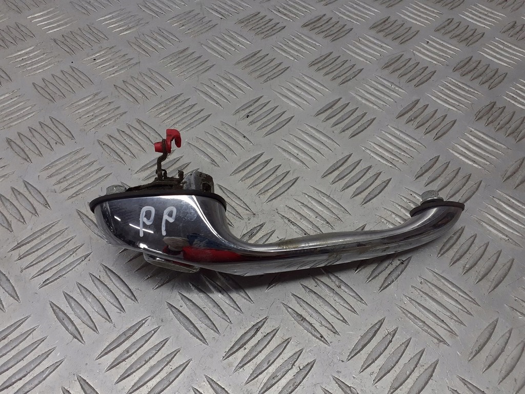 фото №1, Ручка правая передняя наружная chrysler pt cruiser 2.0 16v 04724912