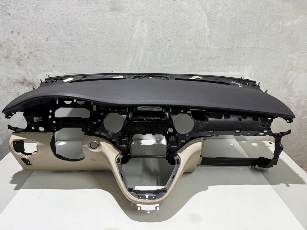 Купити Панель  панель приладів mercedes v-klasa w447 оригінал