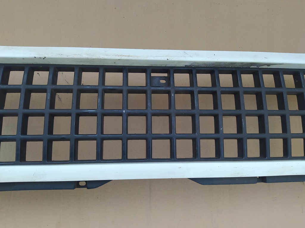 фото №4, Isuzu trooper 82-91 решётка радиатора заглушка