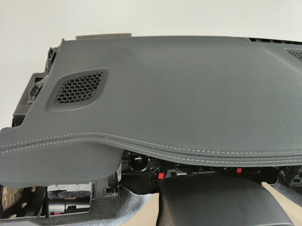 фото №9, Bmw 7 g11 g12 приборная панель приборная кожа консоль beż