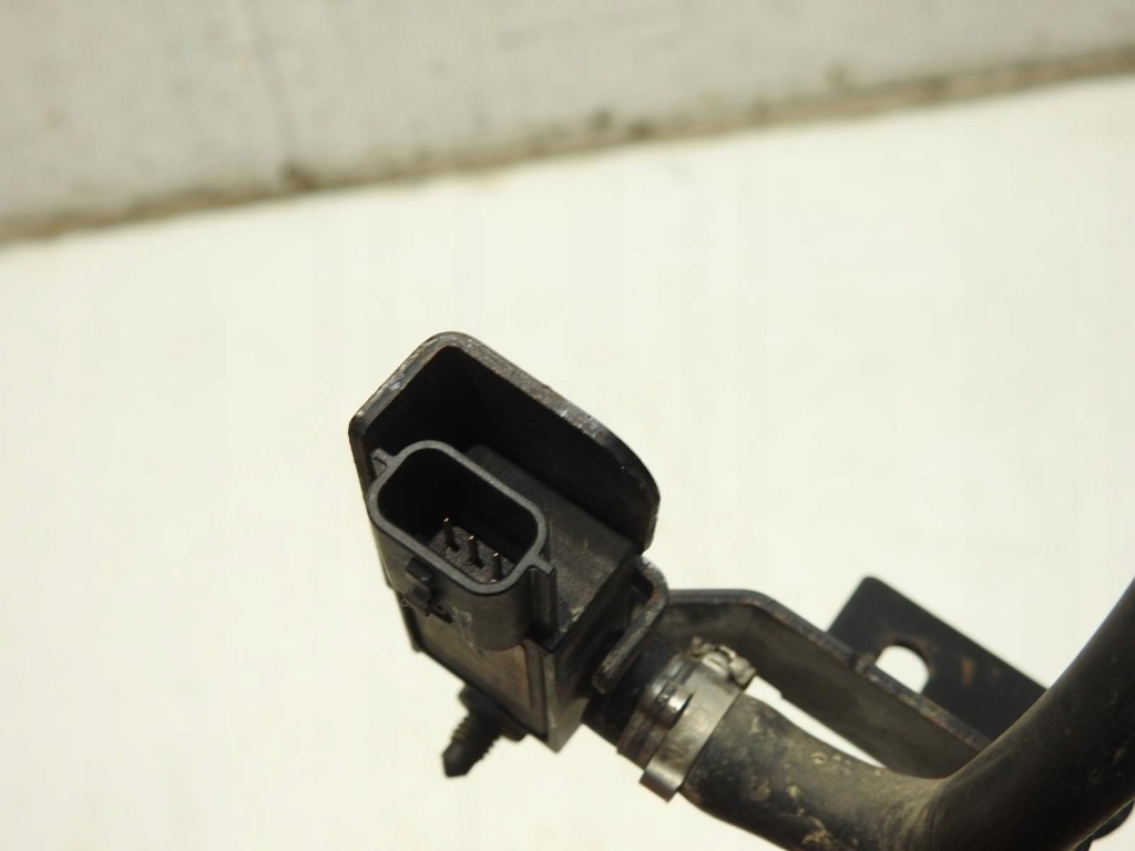 фото №3, Датчик давления выхлопных газов renault scenic iii 2.0 dci 8201043914a