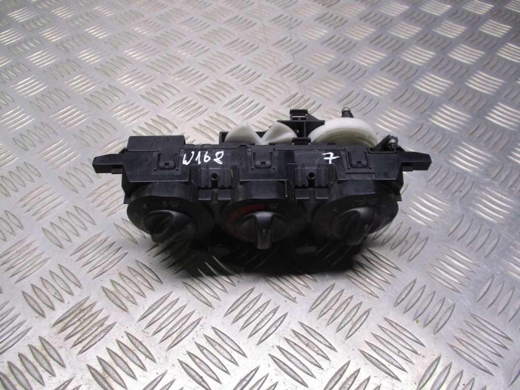 Купить Панель обдув кондиционера mercedes w168 1688301985