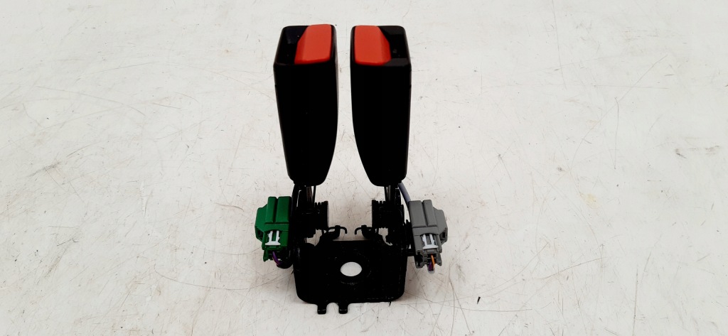 Купити Volvo v90 кліпси замки ременів безпеки середина задній 32239048