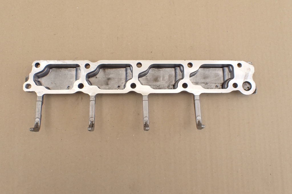 Jeep alfa fiat освобождение  клапанов 00463390320 крышка освобождение  1.4 16v с Разборки