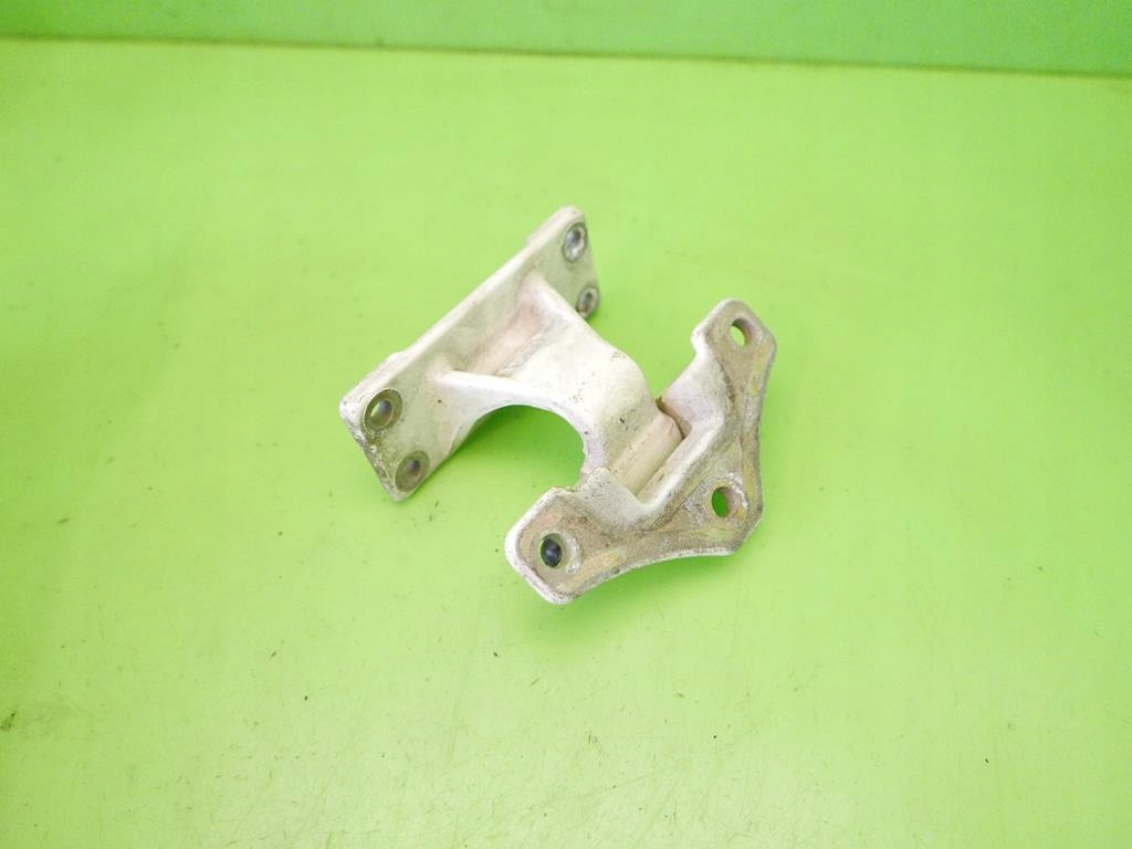 Петля правый перед dół renault premium 370 dci с Разборки