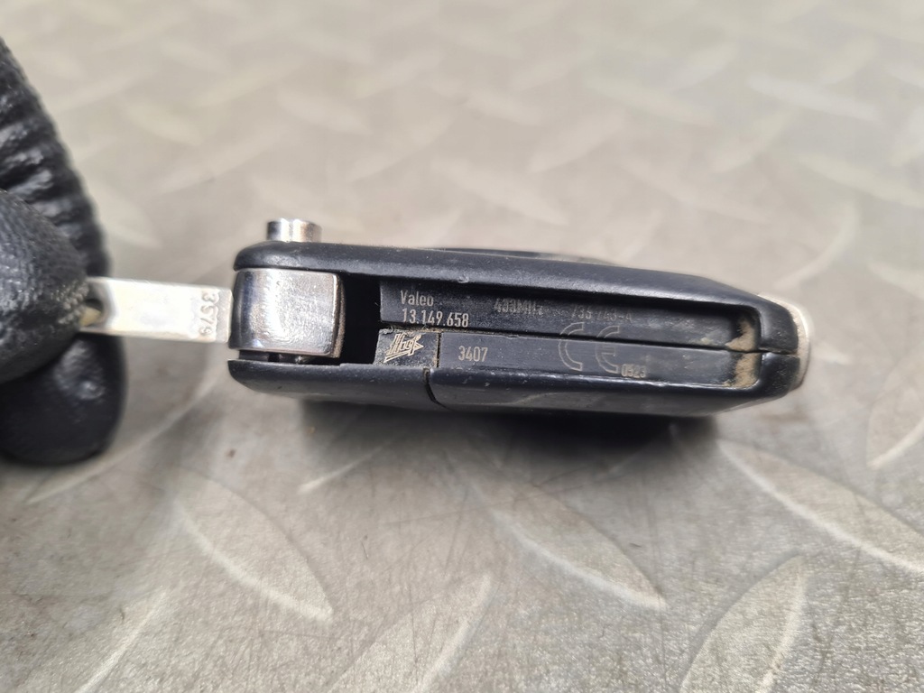 фото №8, Замок запалювання з ключ ключ pilot opel astra iii h zafira ii b 13149658