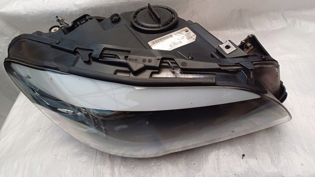 Лампа правий hella bmw 5 f10/f11 , 12.09-06.13 720324208 оригінал європа права Недорого