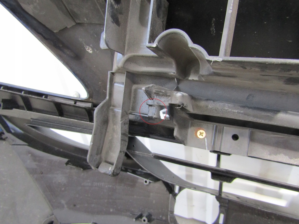 фото №9, Бампер перед передний mazda 3 ii 08-11