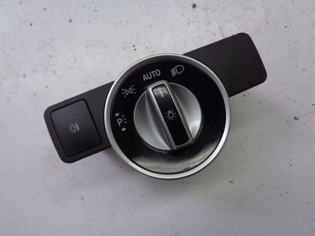 Купити Панель світла mercedes gle 350 cdi w166 2017 rok