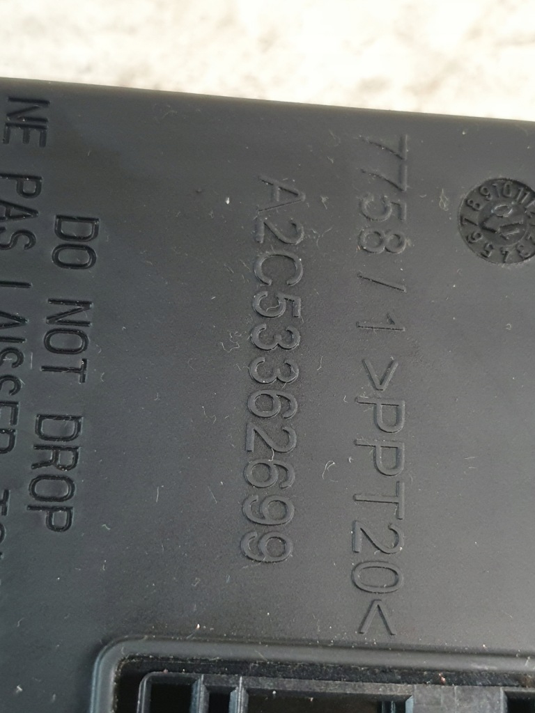 фото №4, Модуль коробка bsi оригинальный номер 8201068830 renault thalia ii 10r.