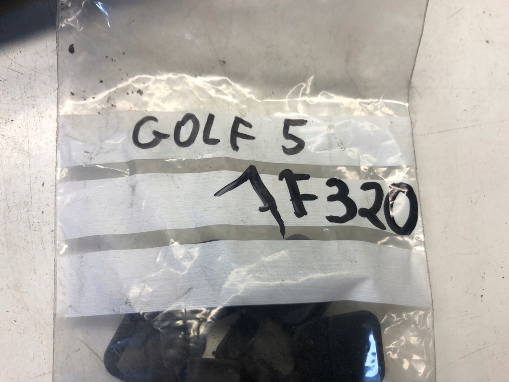 фото №11, Шумоизоляция шумоизоляция капот vw golf v 5 03-08 variant 07-09 оригинал