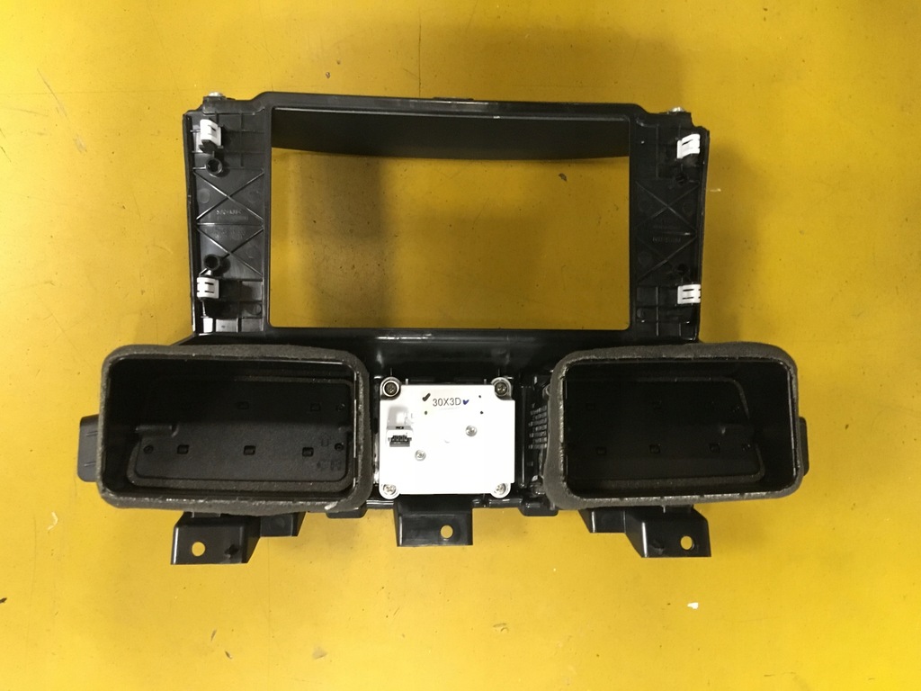 фото №5, Рамка экрана решётки обдув часы infiniti q70 m