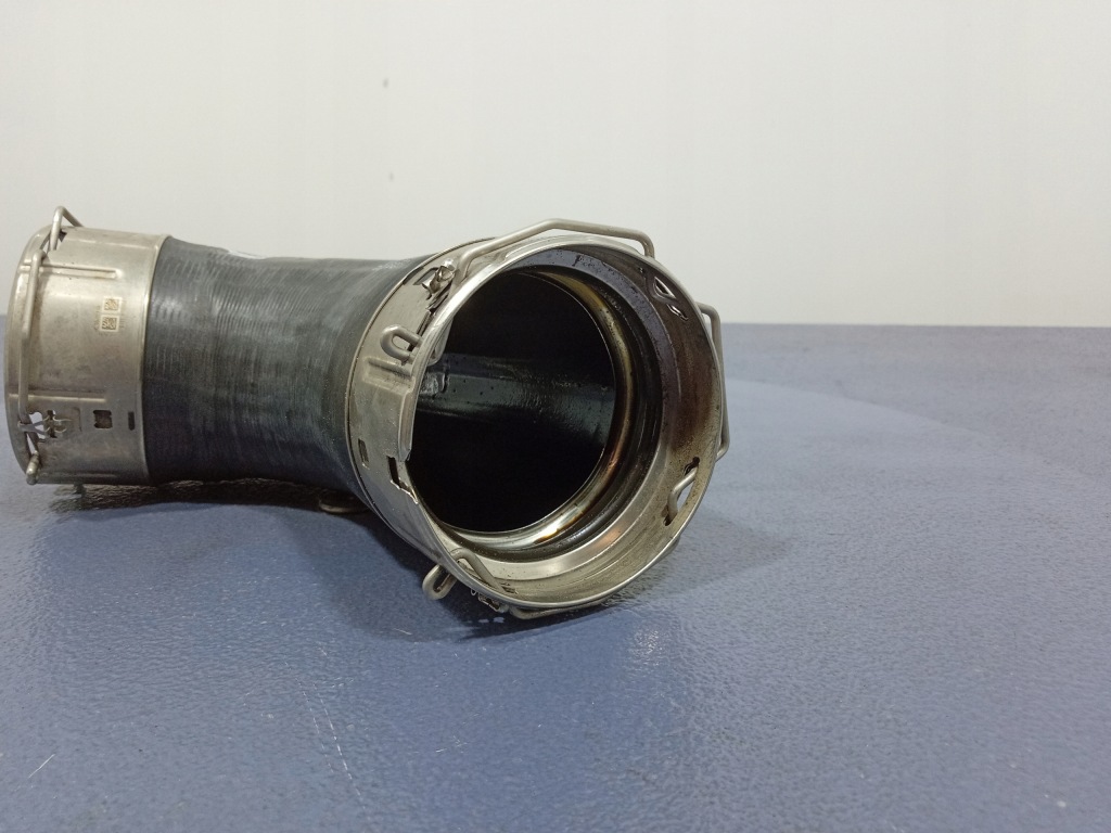 Bmw x3m f97 x4m f98 шланг повітря наддуву 8054843 в Україні