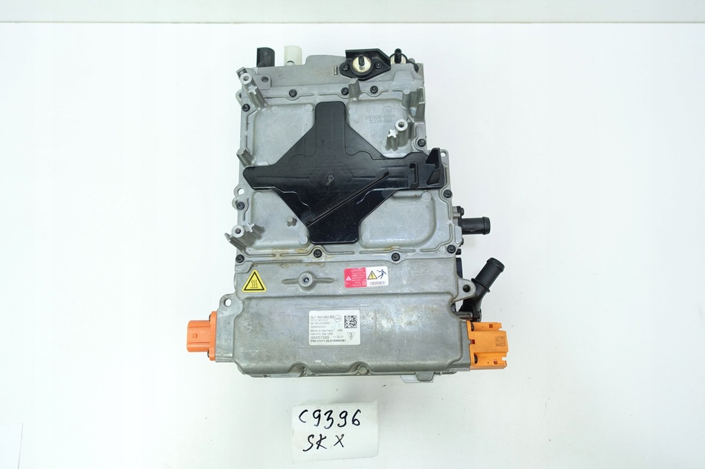 фото №1, Конвертер модуль напряжения porsche taycan 9j