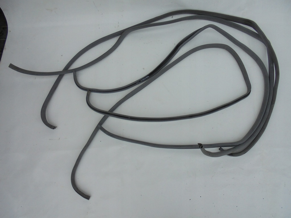 фото №1, Прокладка дверь перед задняя левая правая mercedes w202 c-klasa sedan