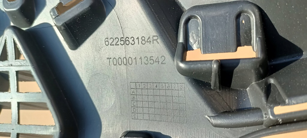 фото №9, Решітка радіатора решітка радіатора renault clio iv 4 12-16rok 622563184r