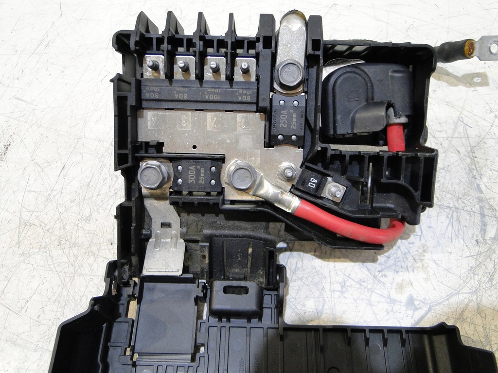 фото №6, Opel adam клемма плюсовая 13371567