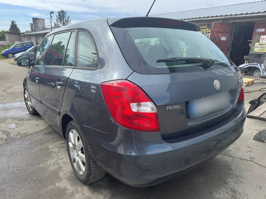 фото №13, Skoda fabia ii бампер перед передній