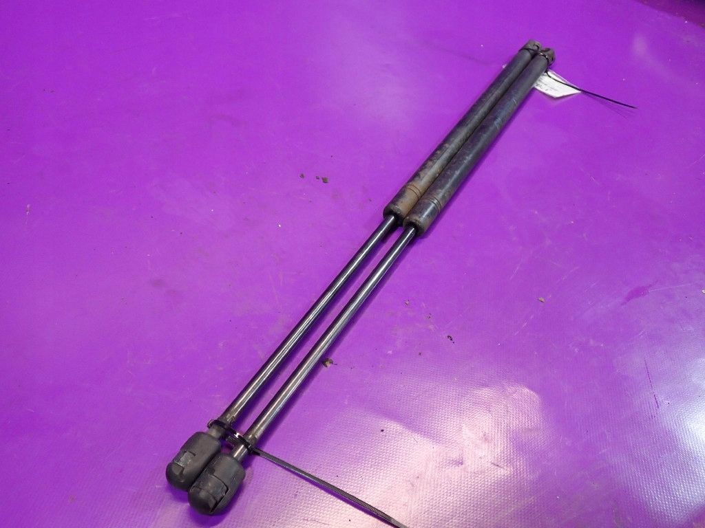 Opel vectra c універсал 05-09 рестайлінг  амортизатори кришки 13101335 в Україні