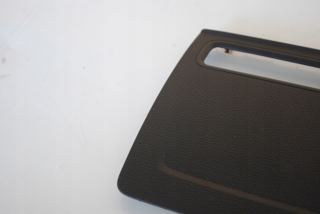 фото №5, Заглушка защита monitora mmi audi a3 8v 8v0857186e