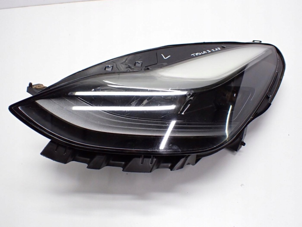Купить Фара левая перед европа full led 1514952-00-d рестайлинг  tesla model 3 21r