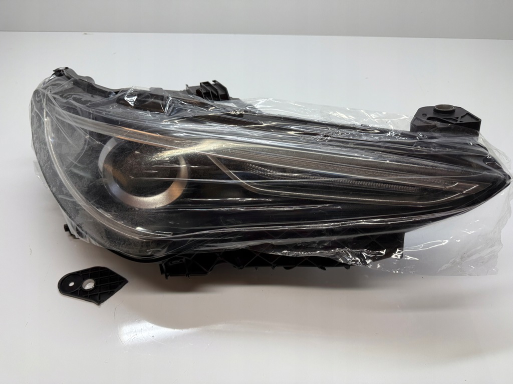 фото №1, Лампа перед передняя правая alfa romeo stelvio ксенон led 00505639590 nowa