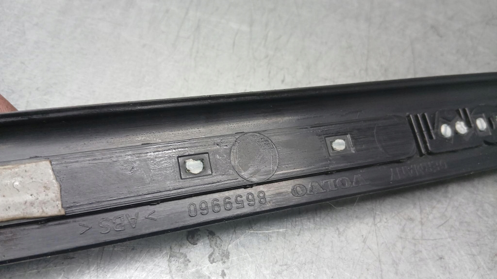 фото №6, Молдинг порог левый перед volvo s60 i 2.4d5 03r 8659960