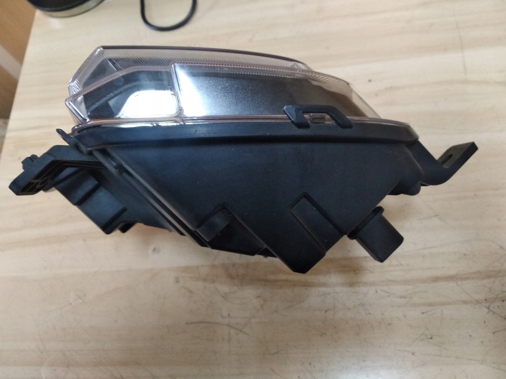 фото №11, Vw scirocco iii 1k8 лампа поворотник правая hella 192.279-16 eur.