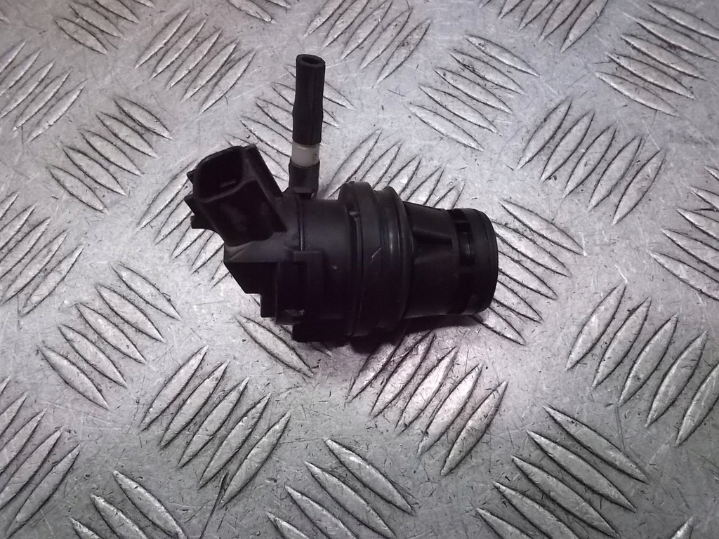 фото №1, Помпа распылителя mazda 3 bk 860310-9120