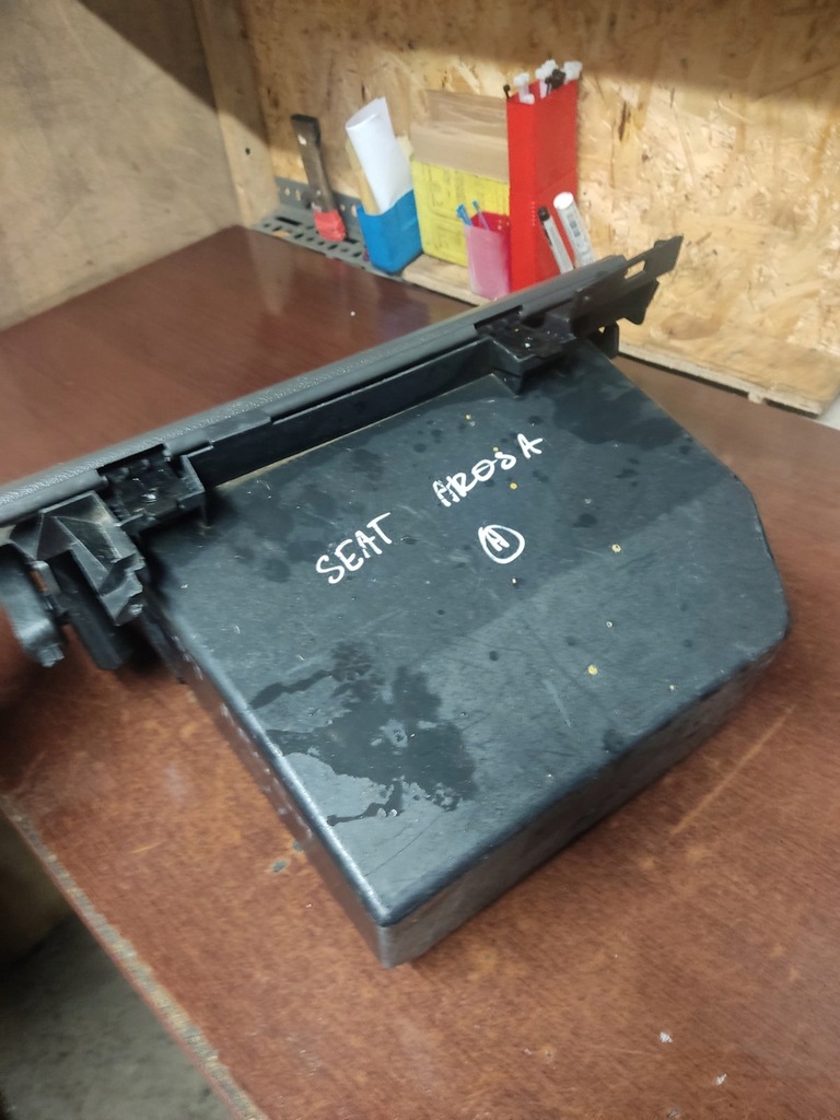 фото №5, Бардачок пасажира seat arosa