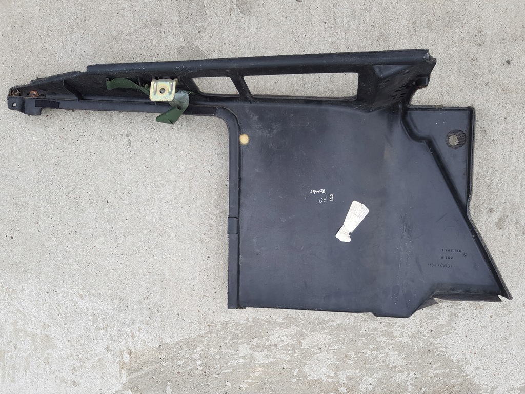фото №8, Обшивка багажника правий задня 1 947 150 bmw e30 kombi