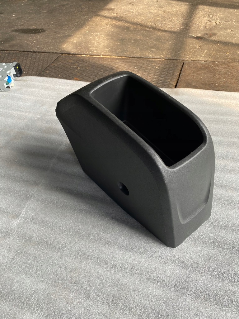 фото №2, Opel crossland x туннель средний бардачок 13464984