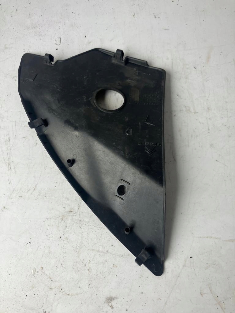 фото №8, Заглушка лампы citroen ds5 правая 9800525777