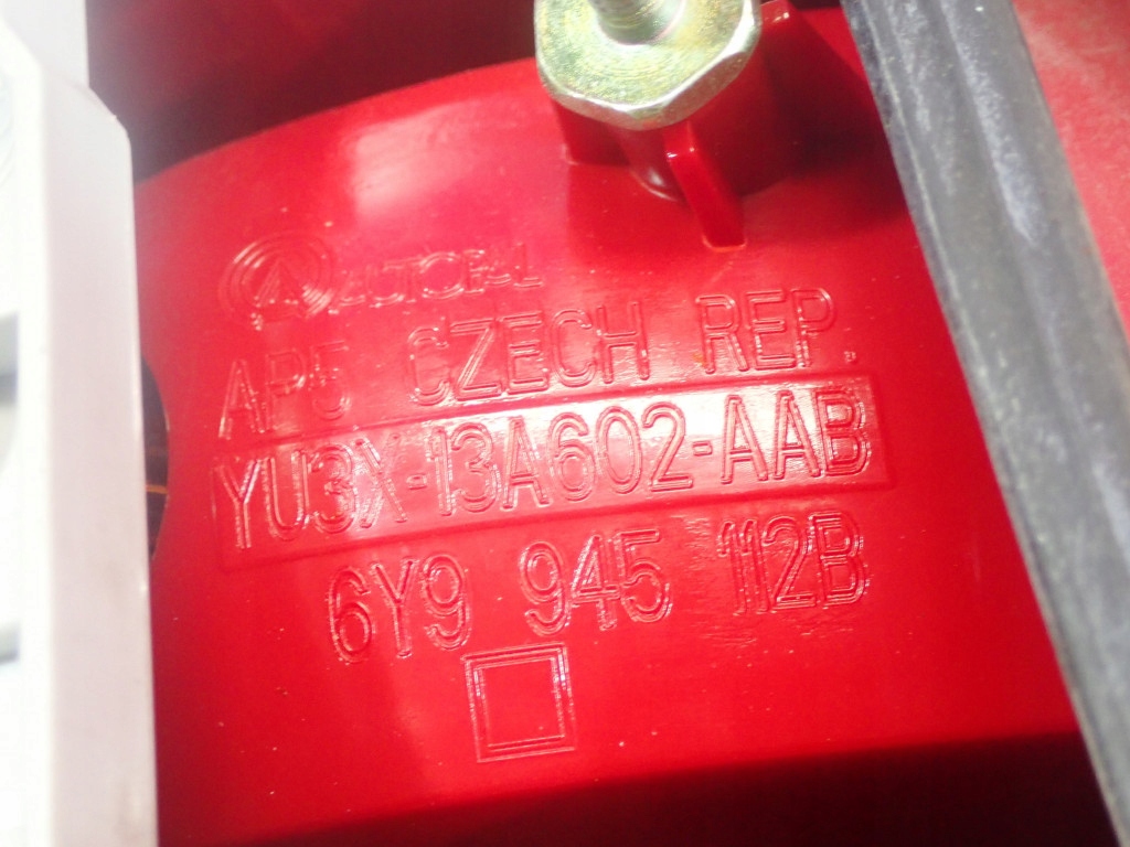 фото №7, Skoda fabia i 04-07 lift лампа задняя правая молдинг 6y9945112b