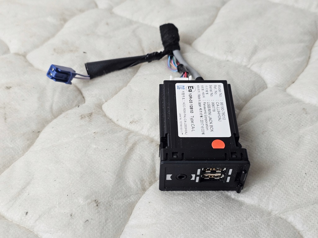 фото №1, Port вхід роз'єм usb aux lexus rx iv 450 86190-78010